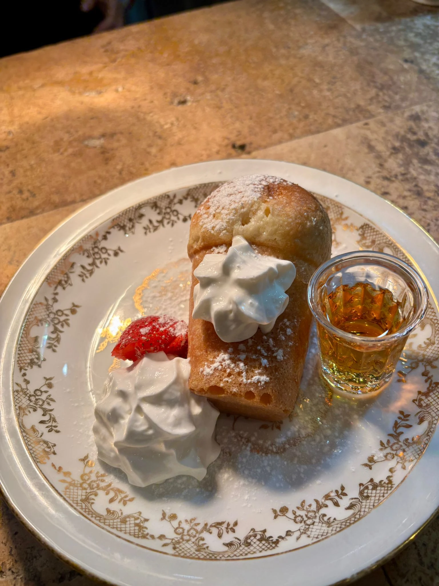 Baba au rhum - Restaurant italien Villeneuve-Loubet - Mamma Maria